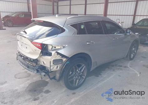 2017 Infiniti Qx30 Premium z USA, uszkodzony, nr VIN SJKCH5CP9HA019161